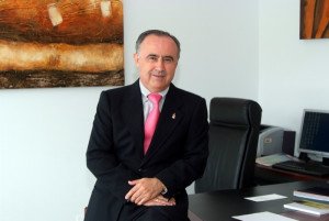 Vicente Romero dimite como presidente de la AEDH