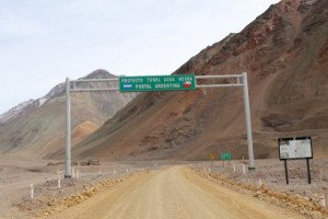 Argentina y Chile acuerdan proyectos de infraestructura en pasos fronterizos