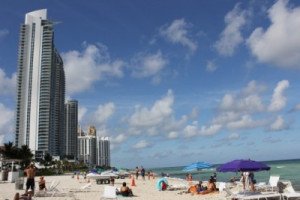 Florida alcanza récord de 105 millones de turistas en 2015