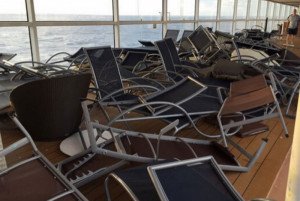 Crucero de Royal Caribbean regresa a puerto para evitar otra tormenta este mes