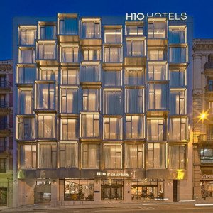 Así es el futurista H10 Cubik, el último hotel de la cadena en Barcelona