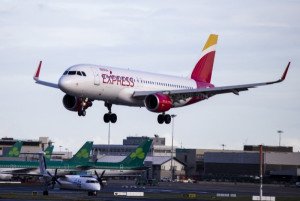 Iberia Express nombra directores de Producción y Área Corporativa