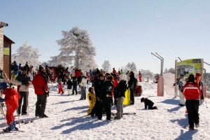 Las estaciones de esquí, abiertas hasta mediados de abril