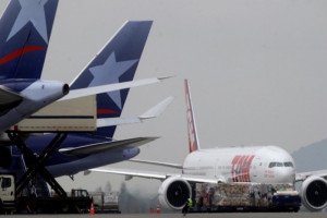LATAM Airlines duplica sus pérdidas en 2015 y reduce inversión en flota