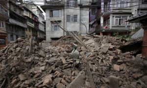 Nepal inicia la reconstrucción al año del terremoto
