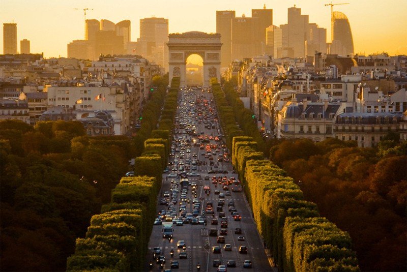 Si bien las cifras turísticas crecieron, París perdió 9% de las llegadas de extranjeros.