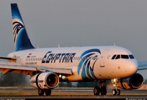 Desaparece un avión de Egyptair que volaba entre París y El Cairo