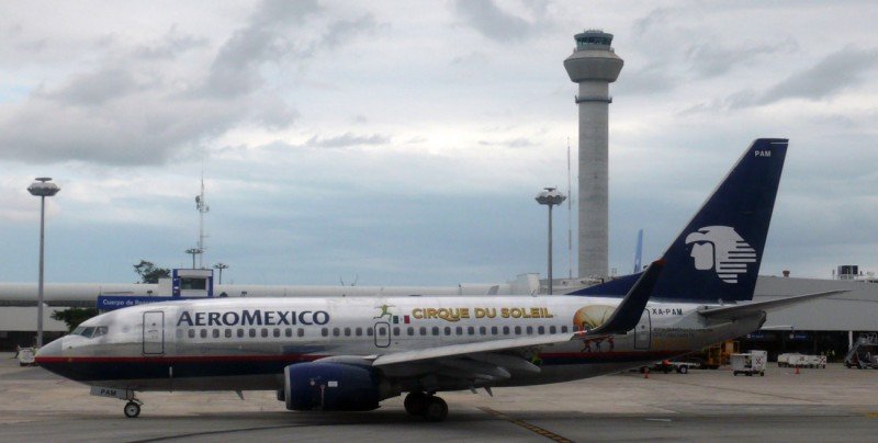 Aeroméxico en el Aeropuerto Internacional de Cancún.