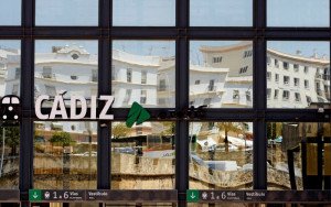 Adif licita un proyecto hotelero en la estación de Cádiz