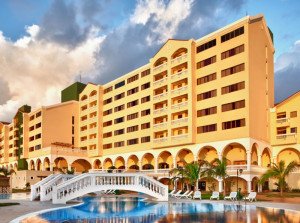 Empieza a operar en Cuba el primer hotel gestionado por firma de EEUU