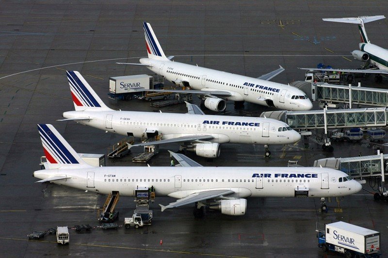 Air France anula un 20% de vuelos este domingo.