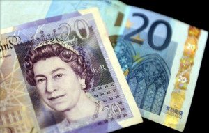 La libra esterlina registra su valor más bajo desde hace 30 años