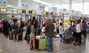 Iberia refuerza el personal de tierra al servicio de Vueling en El Prat 