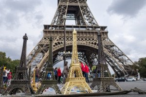 Se suaviza la caída del turismo en París tras los atentados del 2015