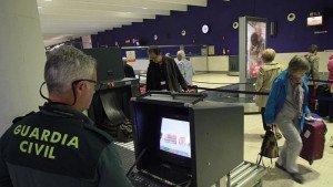 España e Italia refuerzan seguridad en aeropuertos, fronteras y zonas turísticas