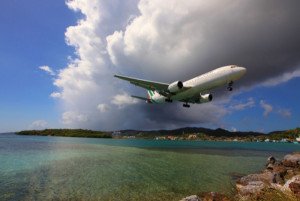 Honduras negocia vuelos de Air Europa a isla de Roatán