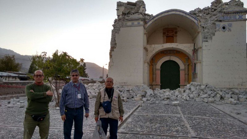 Equipo de expertos releva los daños al patrimonio. Foto: agencia Andina.