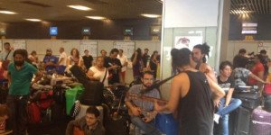 Aeroméxico no fletará aviones para los viajeros varados en Madrid (vídeo)