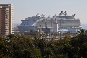 Málaga prevé superar los 450.000 cruceristas en 2016