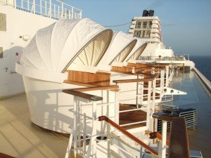 Hoteles y cruceros apuntalan el éxito de TUI