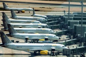 El personal de cabina de Vueling en Francia convoca huelga del 26 al 30