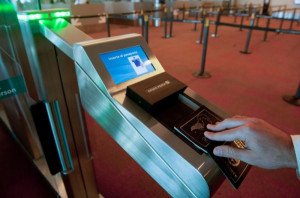 Aeropuerto de Carrasco inaugura pasarelas biométricas de control migratorio