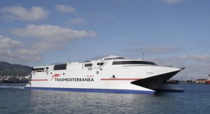 Las navieras reducirán los viajes en el Estrecho desde esta semana