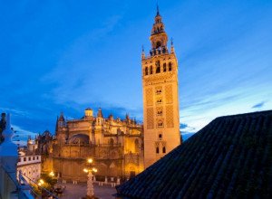 La enorme oferta ilegal dificulta la recuperación de los hoteles de Sevilla