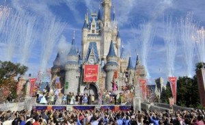 Turistas reconsideran viajar a Walt Disney por miedo al zika, según estudio