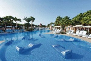 Riu invierte 37 M € en reformar dos hoteles de Cabo Verde