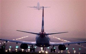Las plazas en vuelos internacionales a España caen hasta enero un 52%