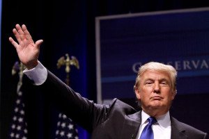 Trump dejará sus empresas para afrontar en exclusiva la Presidencia