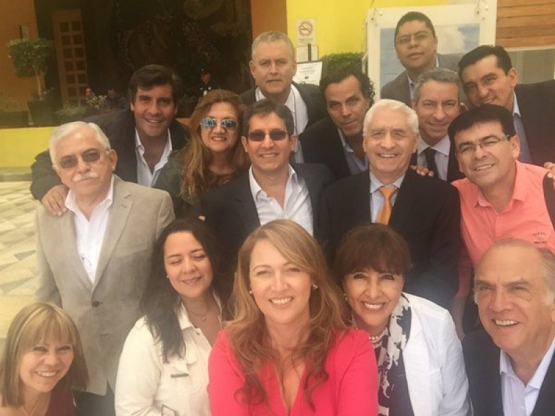 Representantes de FOLATUR en la primera reunión de 2016 en México.