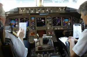 La difusión de grabaciones de pilotos y controladores vulnera la seguridad