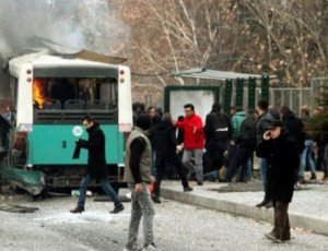 Al menos 13 muertos y 55 heridos en un atentado en Turquía