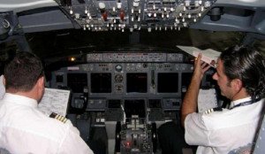 Tráfico, rutas, ¿estalló el avión de Egyptair?, control severo a pilotos...