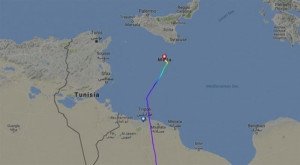 Secuestran y desvían a Malta un avión libio con 118 personas a bordo