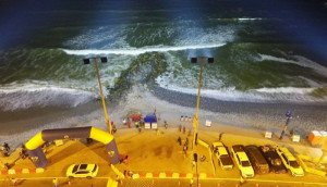Playa de Lima se convierte en la primera de Perú con iluminación nocturna