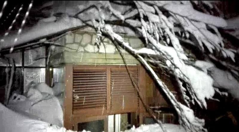 Varios muertos en un hotel de Italia tras avalancha por los terremotos 