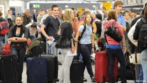 Los pasajeros europeos pagan 2.100 M € más por la congestión en aeropuertos
