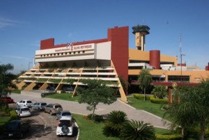 Denuncian irregularidades en licitación de obras del aeropuerto de Asunción