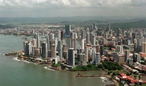 Ministro rechaza proyecto de ley para reducir estancia de turistas en Panamá