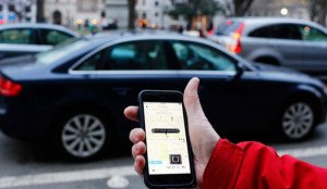 Montevideo con reglamentación provisoria para plataformas como Uber