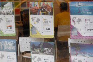 Cuotas en Argentina: ¿Qué información deberán mostrar las vidrieras de las agencias?