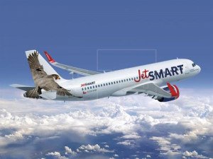 Comienza a operar en Chile nueva aerolínea JetSMART