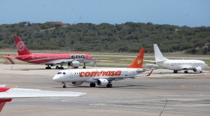La IATA dice que las aerolíneas aguantan en Venezuela para no incomunicar al país