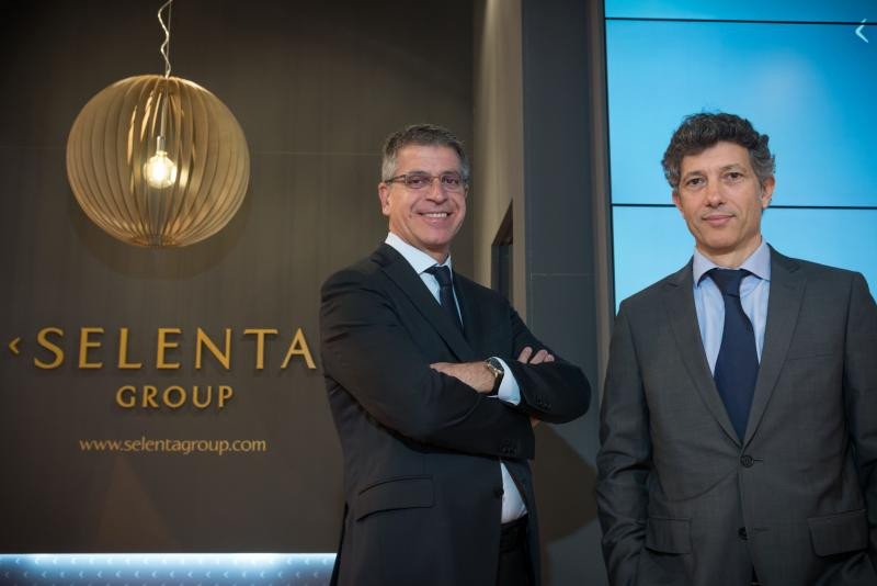 El CEO de Selenta Group, Ramón Borrell, junto al presidente del grupo, Jordi
Mestre (de dcha. a izqu.).