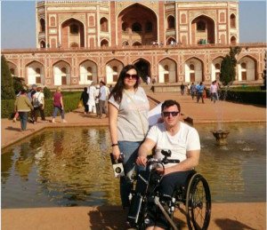 Un viajero en silla de ruedas audita la accesibilidad de la India