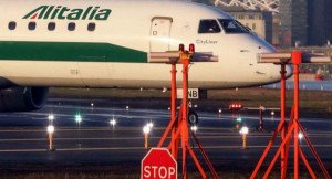 Huelga en Alitalia en contra de los 2.000 despidos del plan industrial