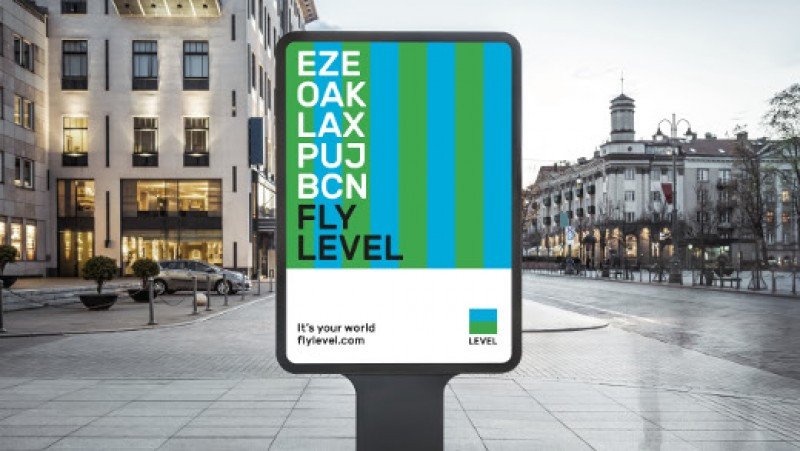 Cartel publicitario de Level en Barcelona. Foto: MarketingNews.es